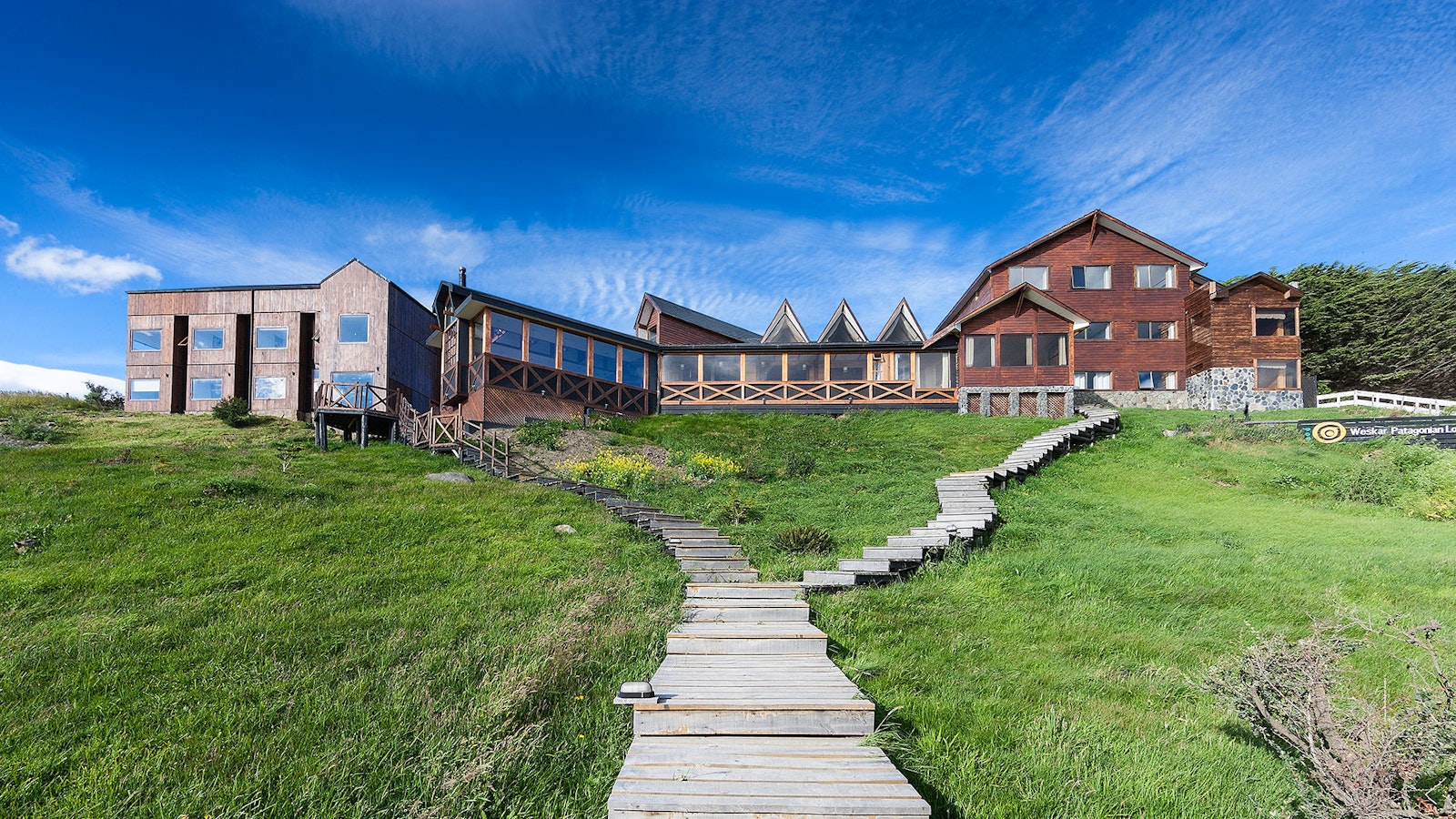 Weskar Lodge на берегу фьорда в Пуэрто-Наталес